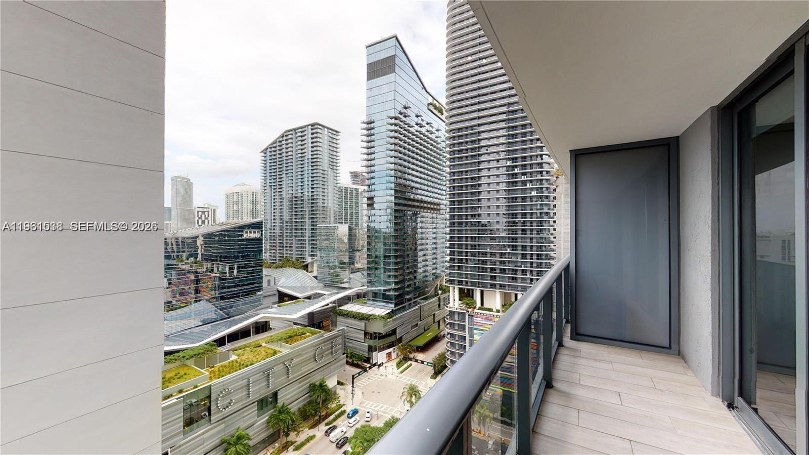 image Brickell Heights West18