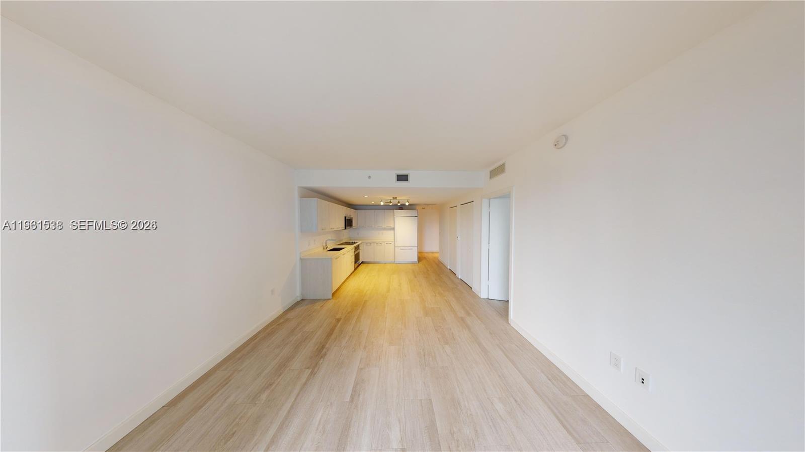 image Brickell Heights West5