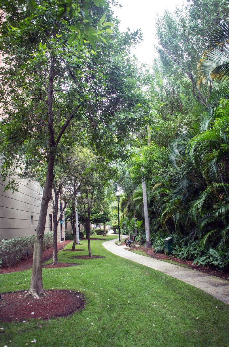 image Porto Bellagio Condo23