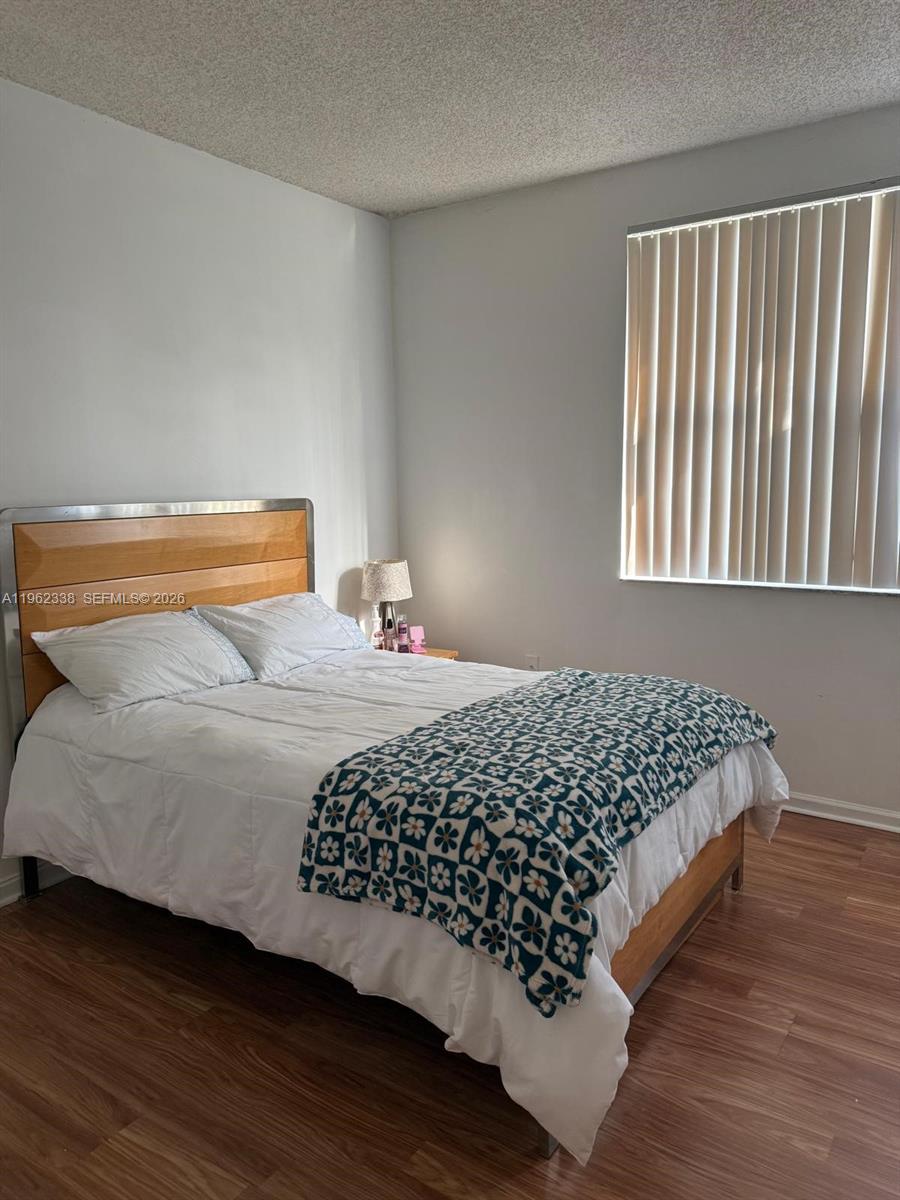 image Porto Bellagio Condo4