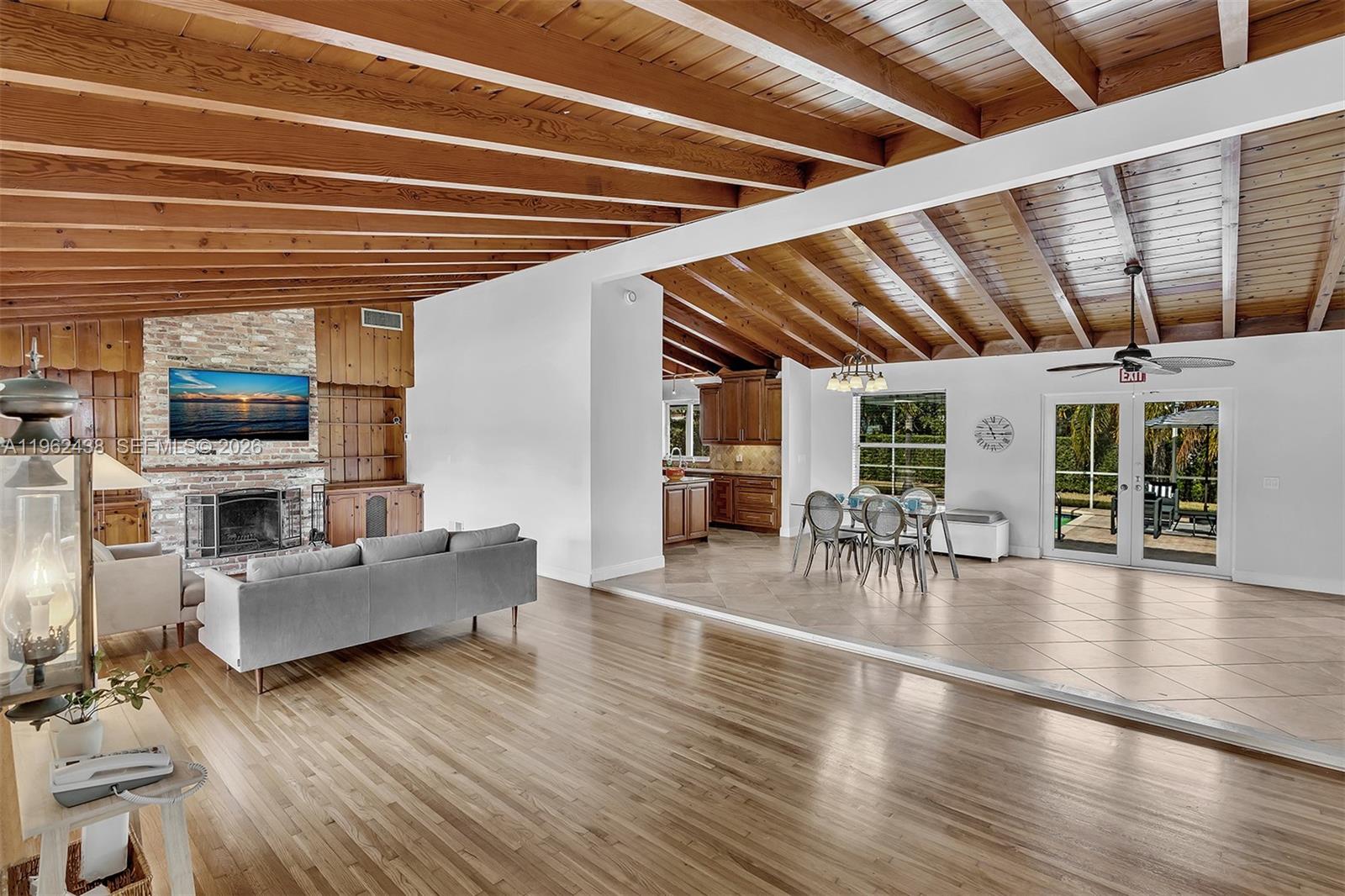 3437 Buchanan St Hollywood, FL 33021