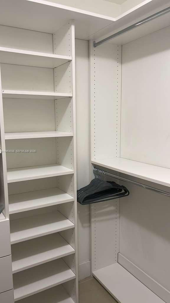 image Brickell House43