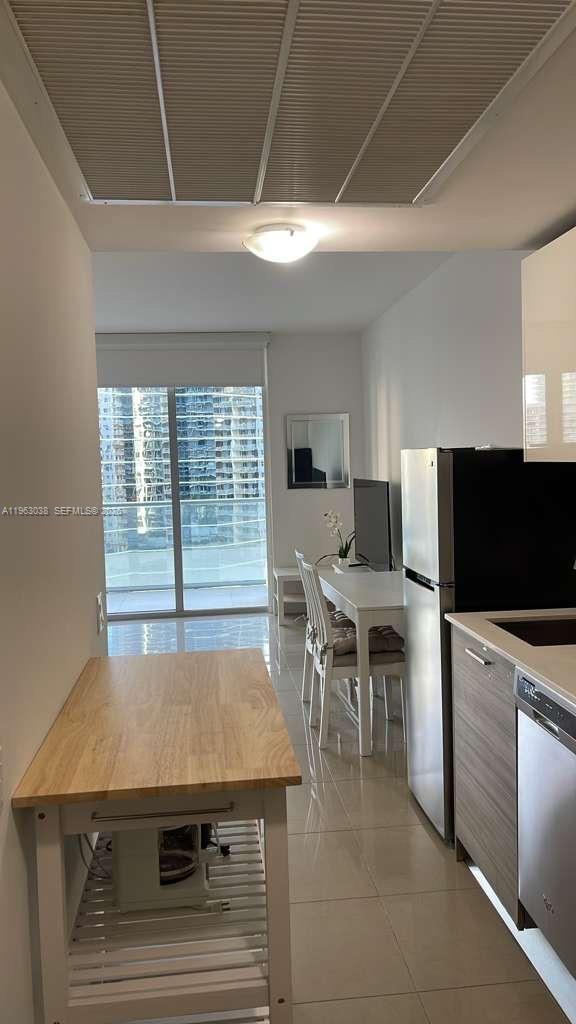 image Brickell House48