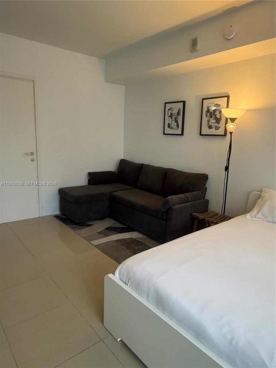 image Brickell House51