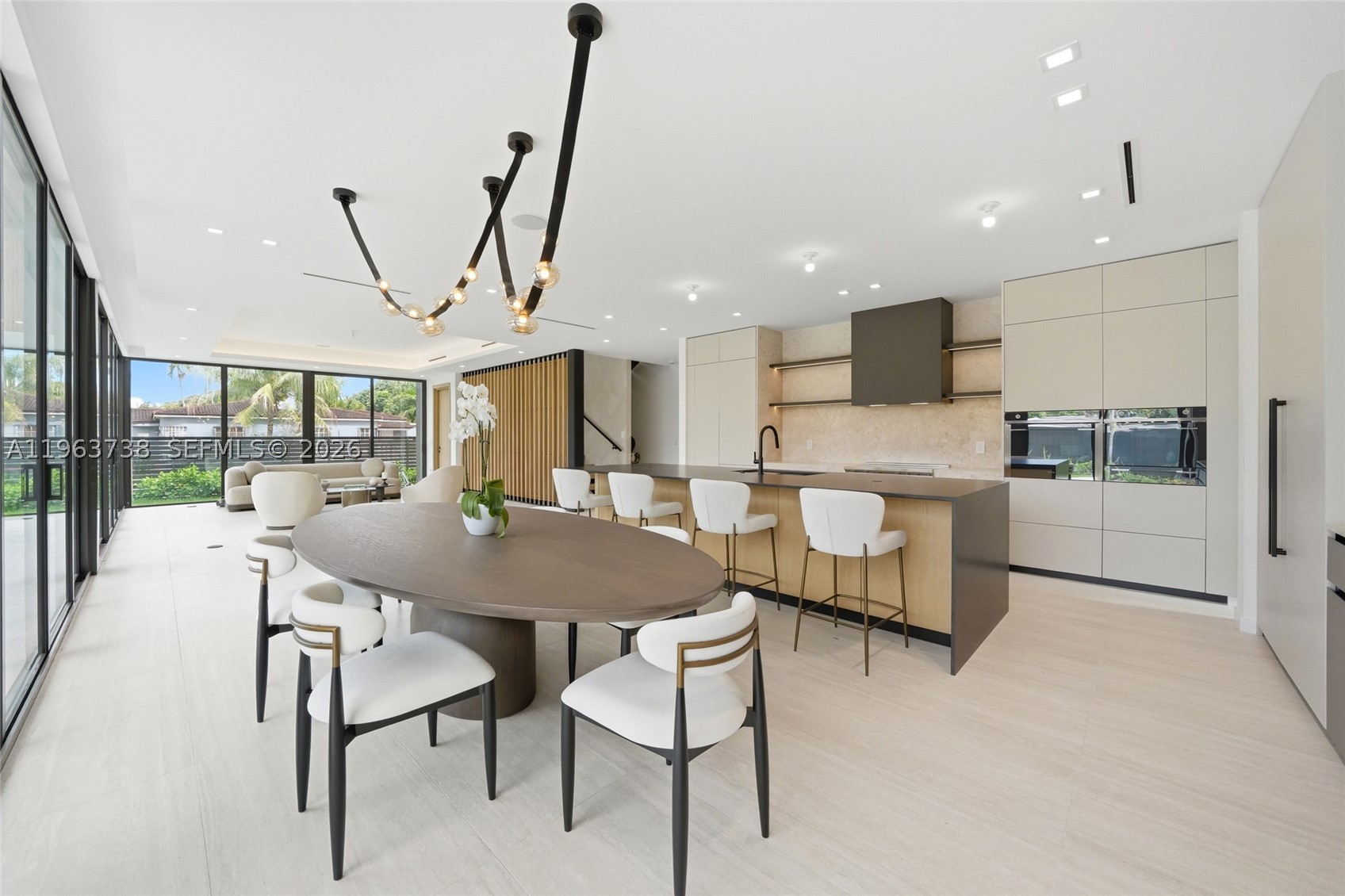 4401 SW 14th St Miami, FL 33134