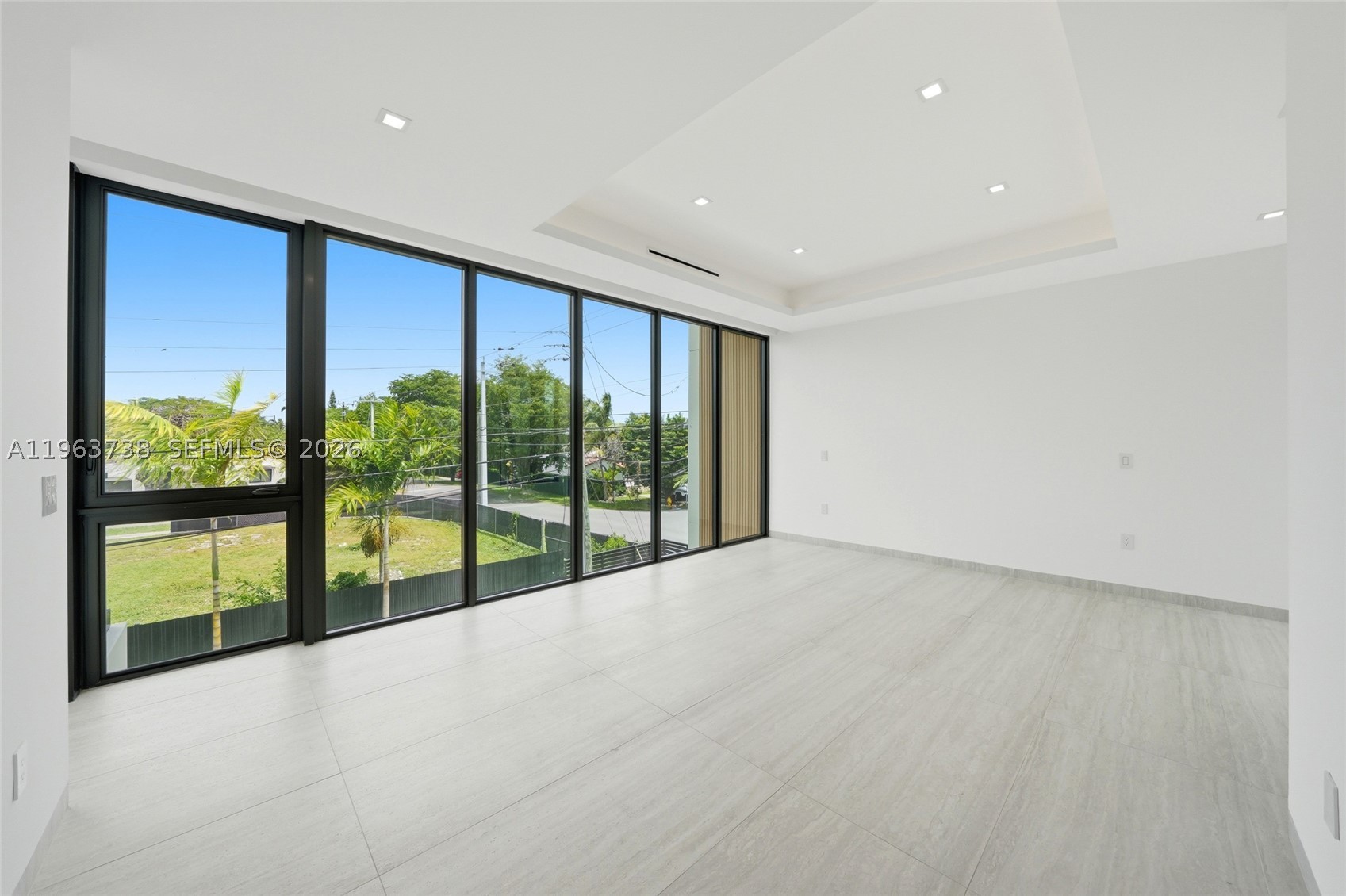 4401 SW 14th St Miami, FL 33134