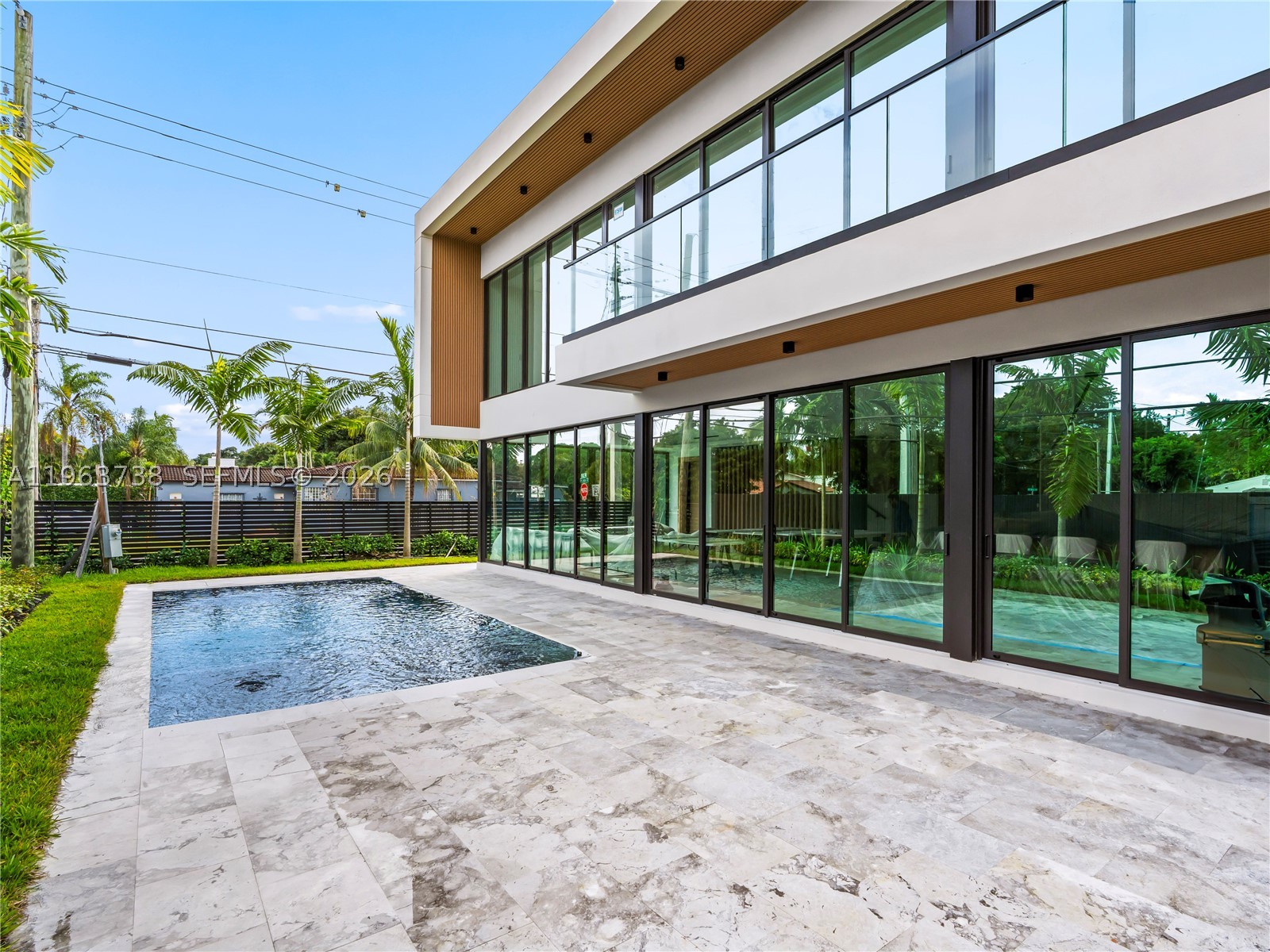 4401 SW 14th St Miami, FL 33134