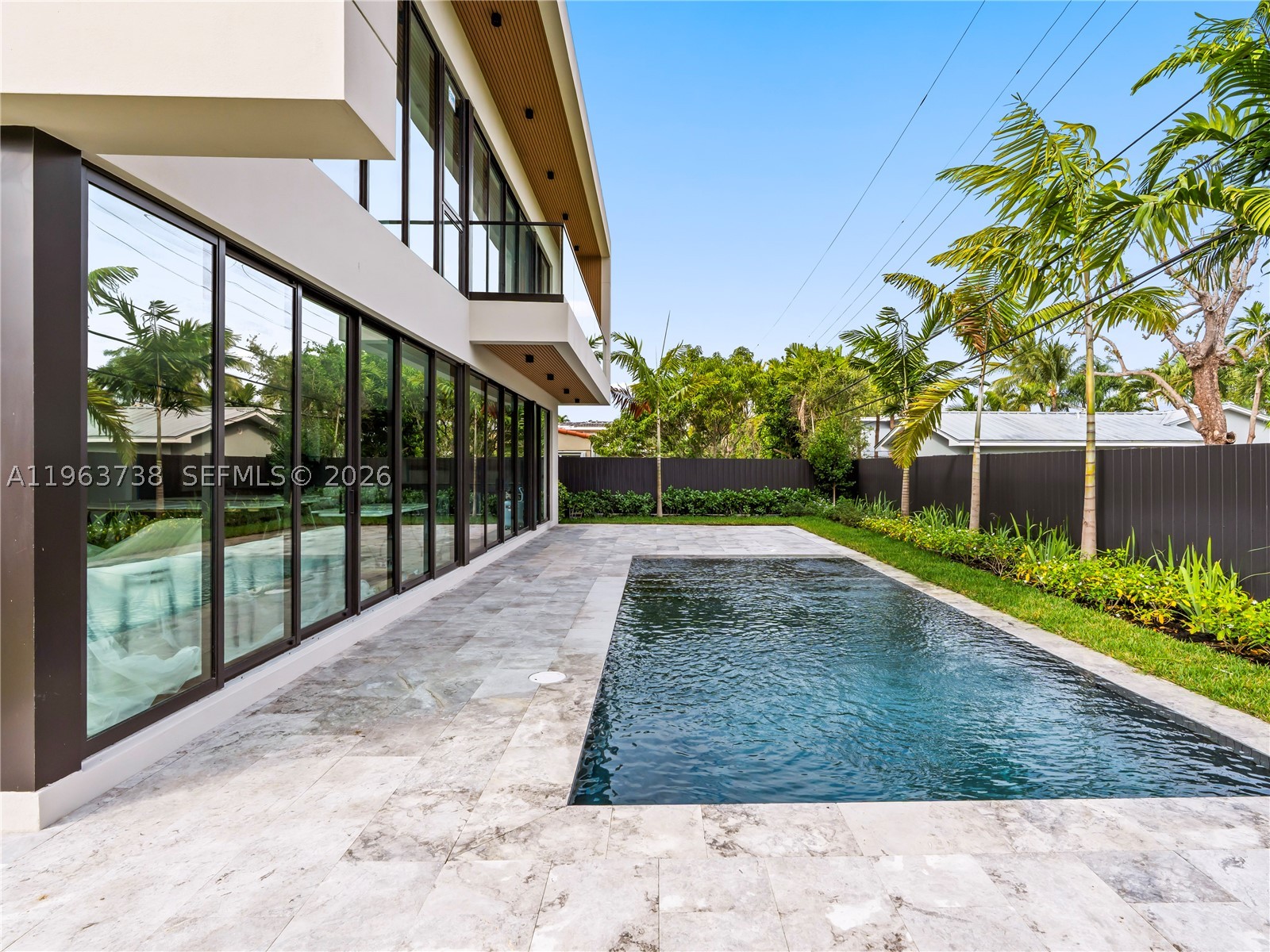 4401 SW 14th St Miami, FL 33134