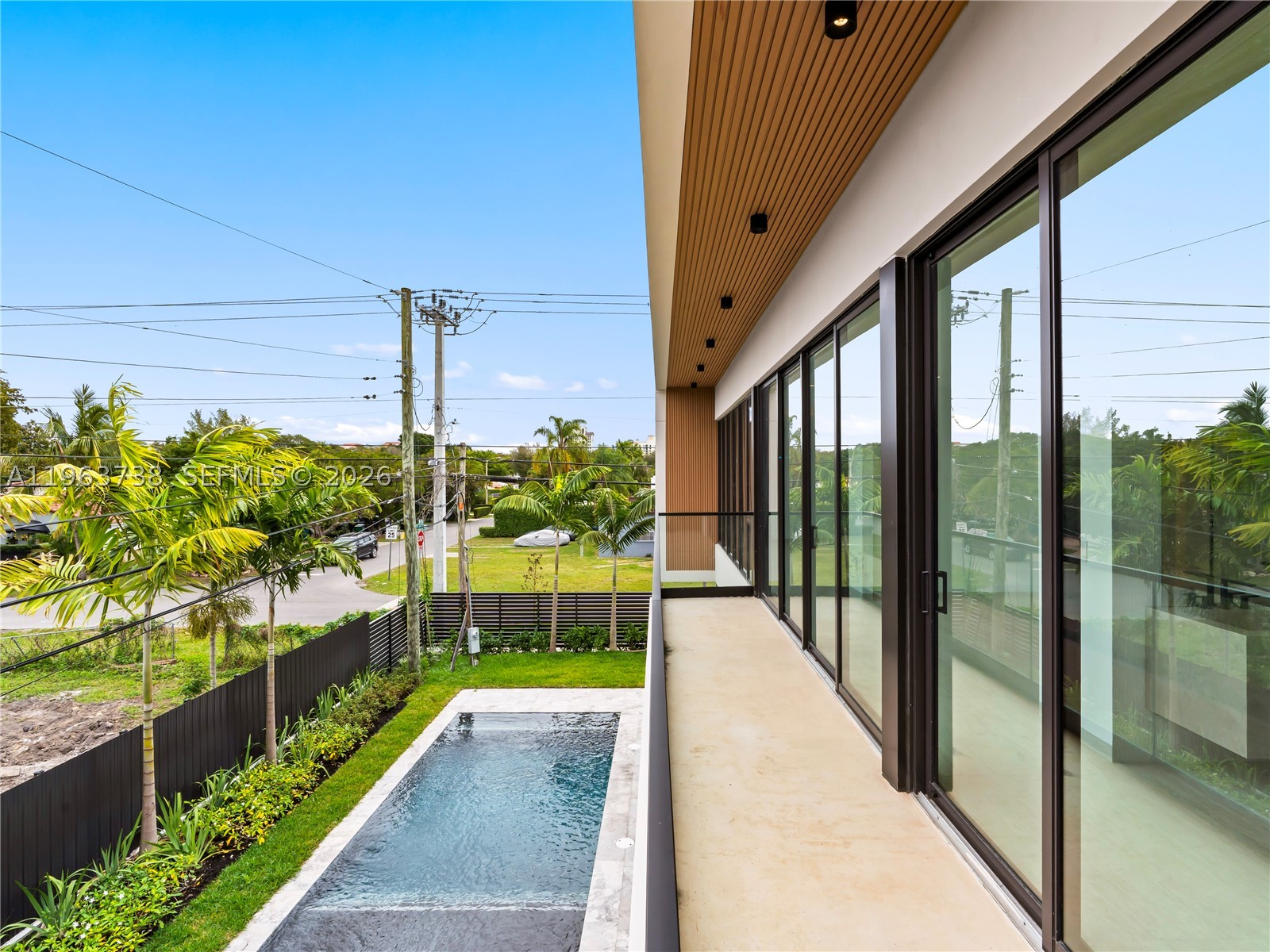 4401 SW 14th St Miami, FL 33134