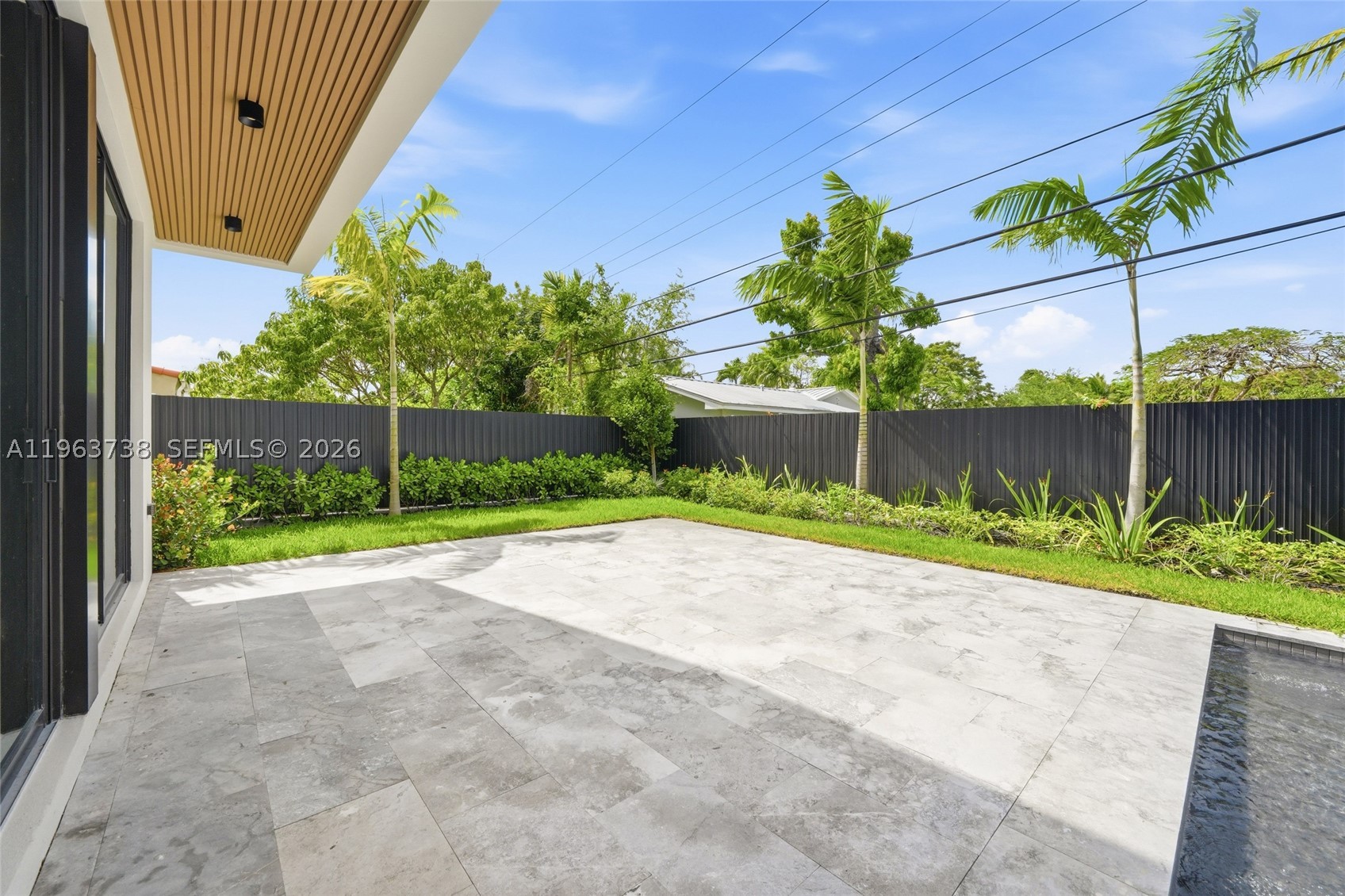 4401 SW 14th St Miami, FL 33134