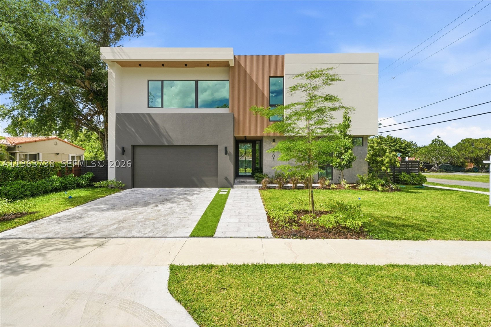 4401 SW 14th St Miami, FL 33134