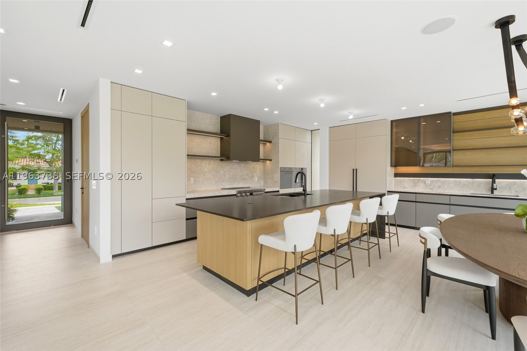4401 SW 14th St Miami, FL 33134