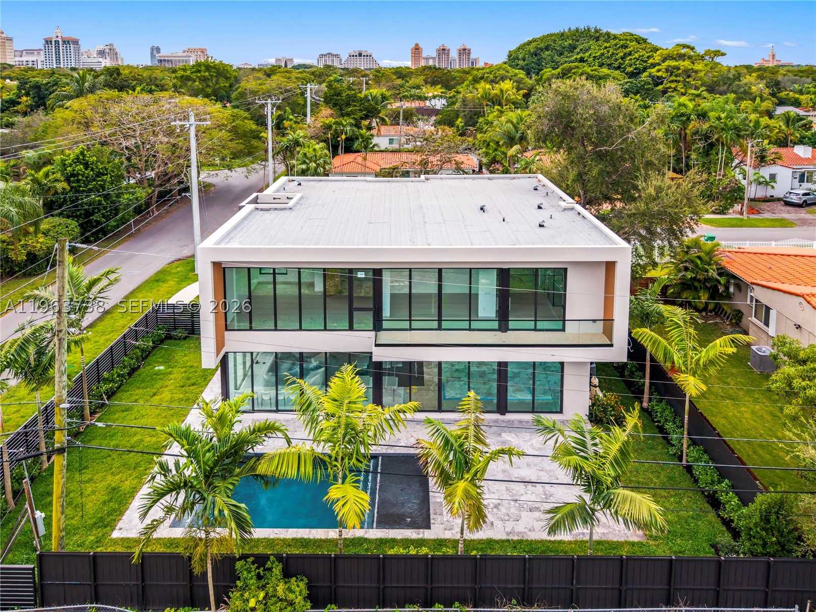 4401 SW 14th St Miami, FL 33134