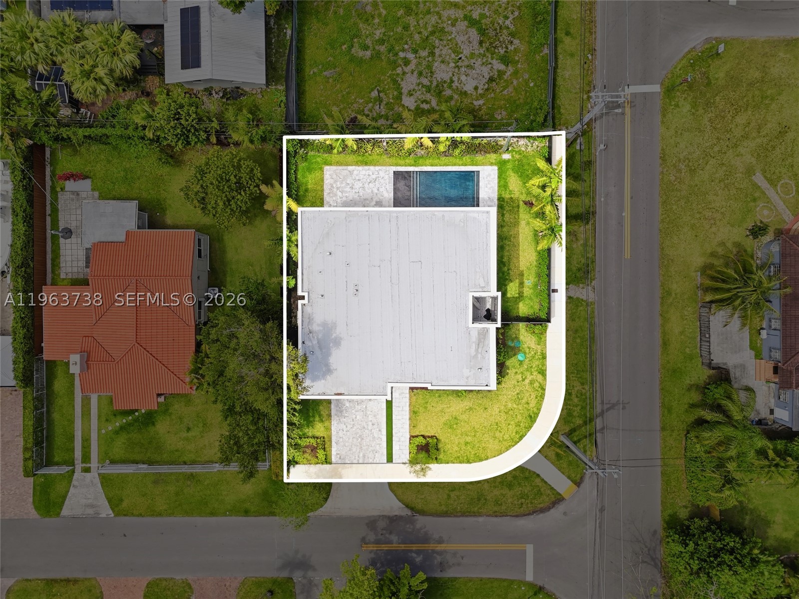 4401 SW 14th St Miami, FL 33134
