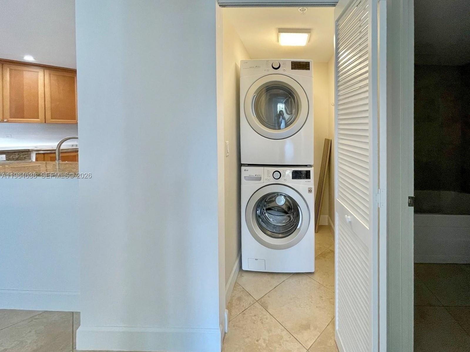 image 55 Merrick Condo24