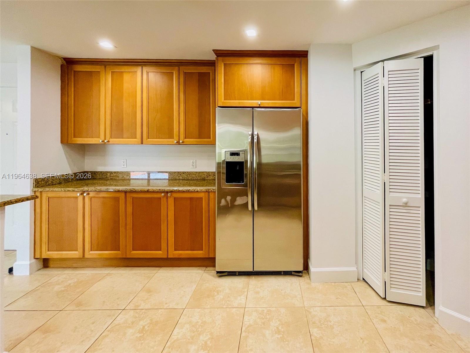 image 55 MERRICK CONDO31