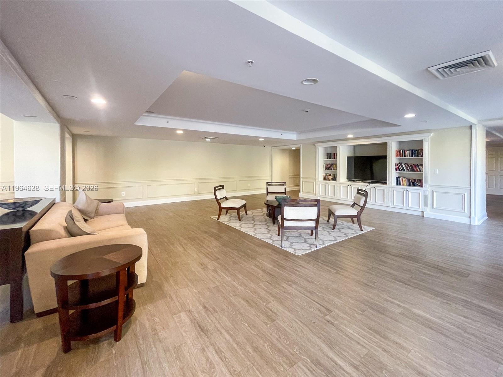 image 55 MERRICK CONDO46