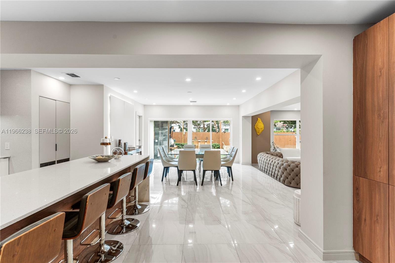 221 NE 44th St Miami, FL 33137