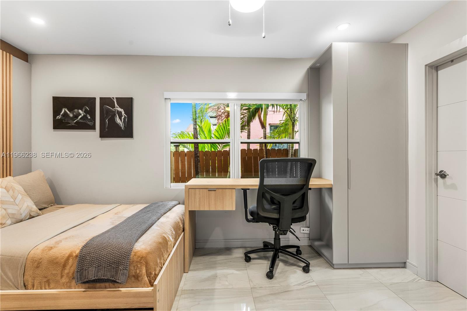 221 NE 44th St Miami, FL 33137