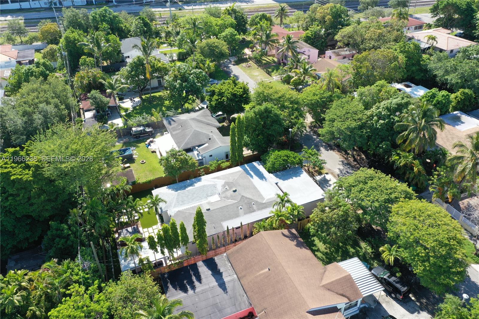 221 NE 44th St Miami, FL 33137