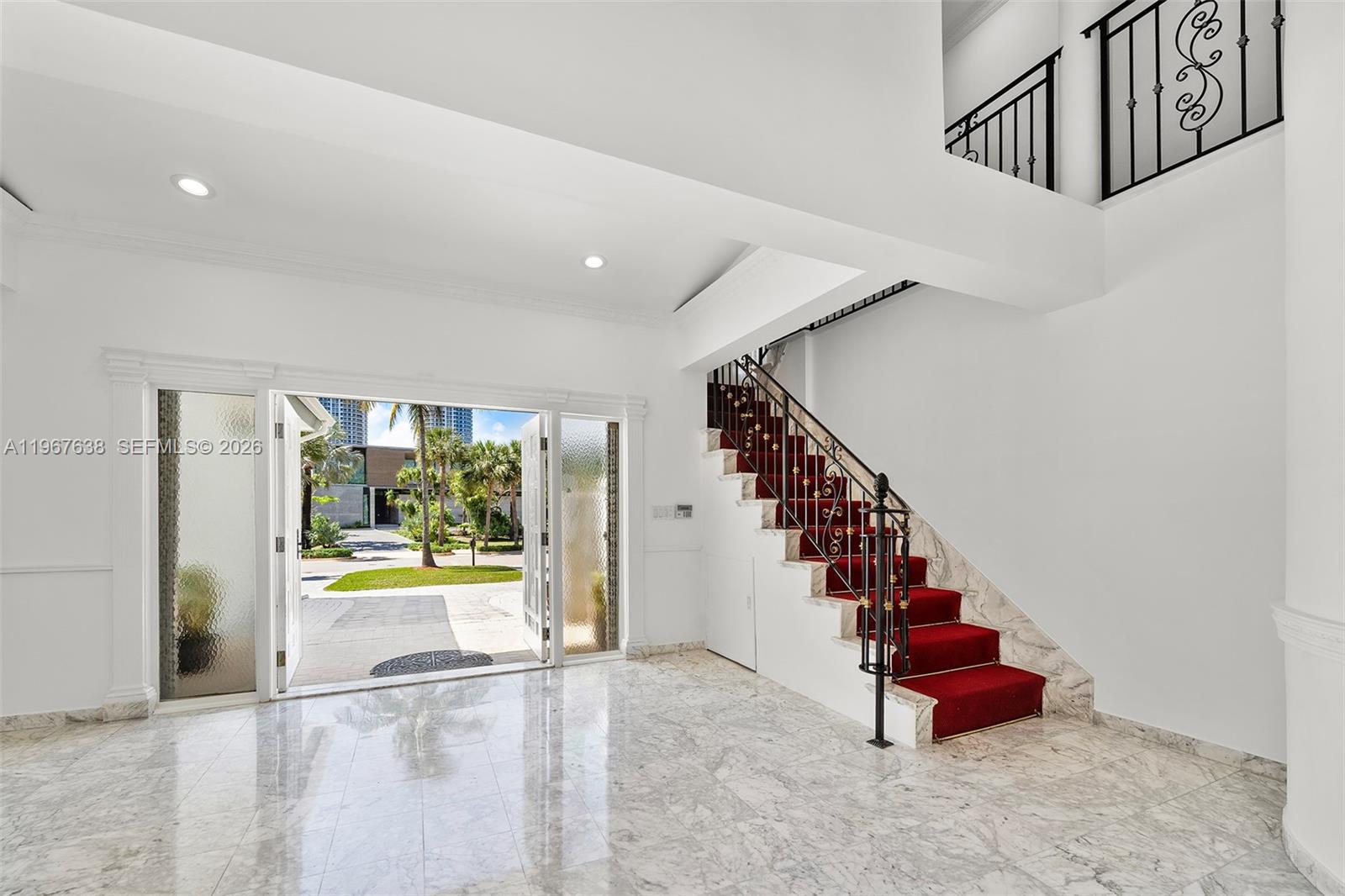 465 Golden Bch Dr Golden Beach, FL 33160