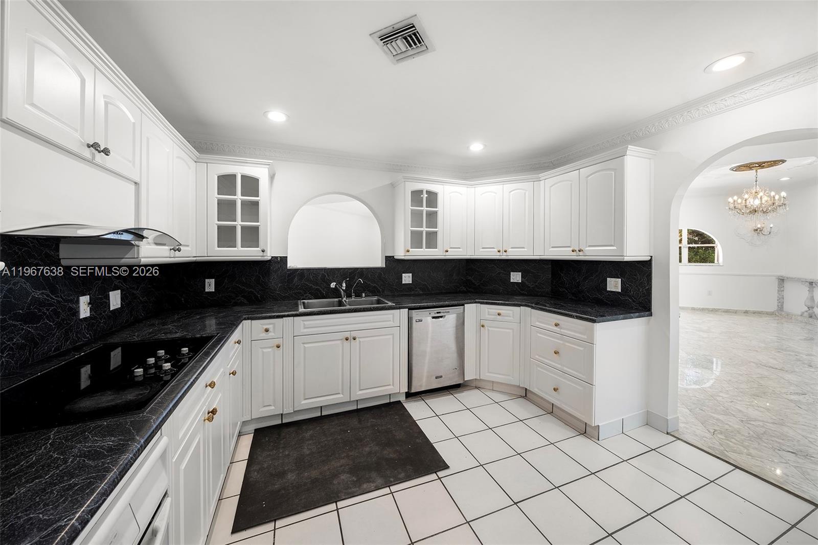 465 Golden Bch Dr Golden Beach, FL 33160