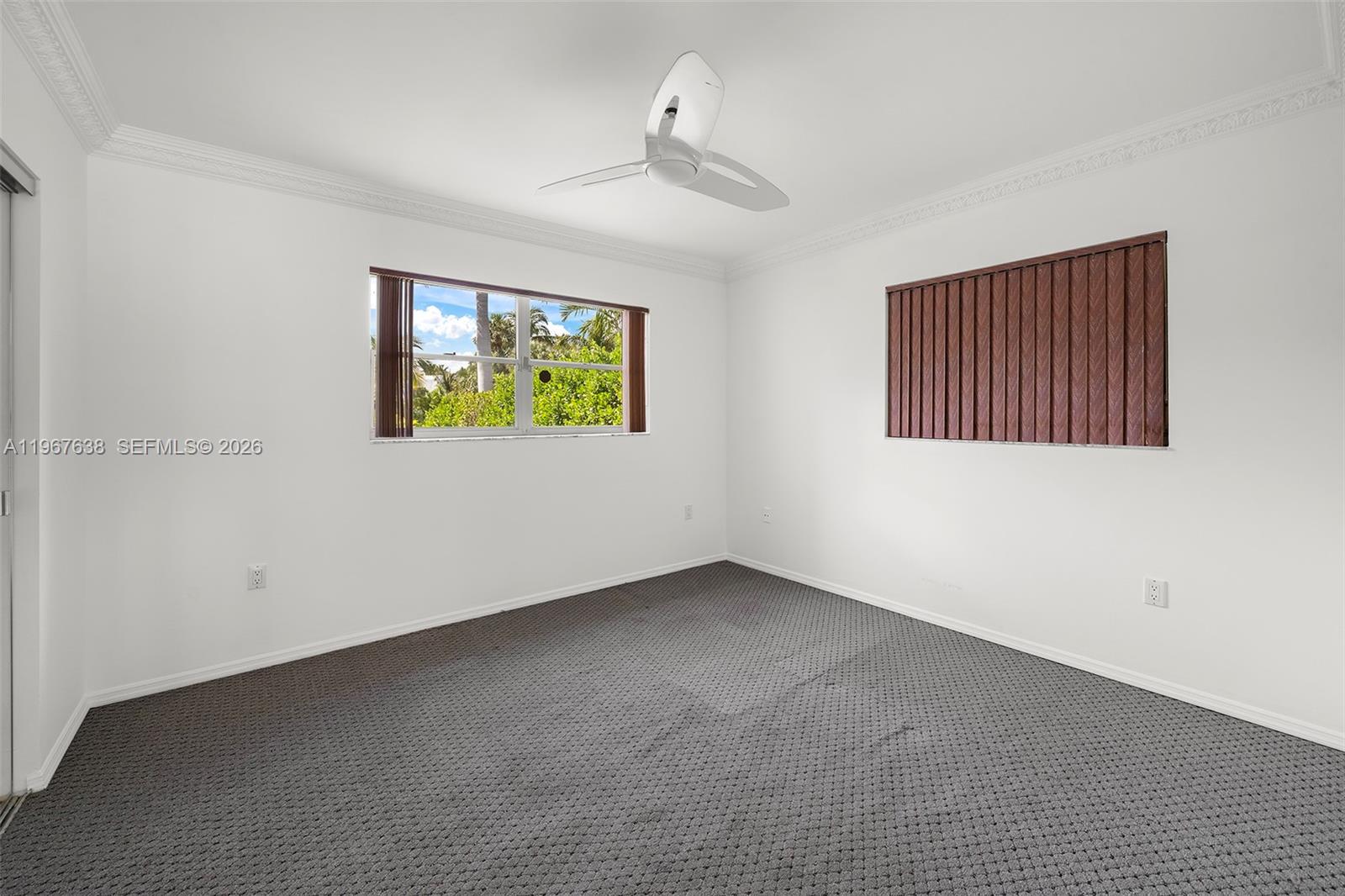 465 Golden Bch Dr Golden Beach, FL 33160