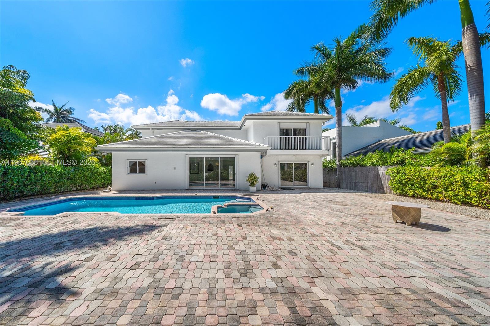 465 Golden Bch Dr Golden Beach, FL 33160