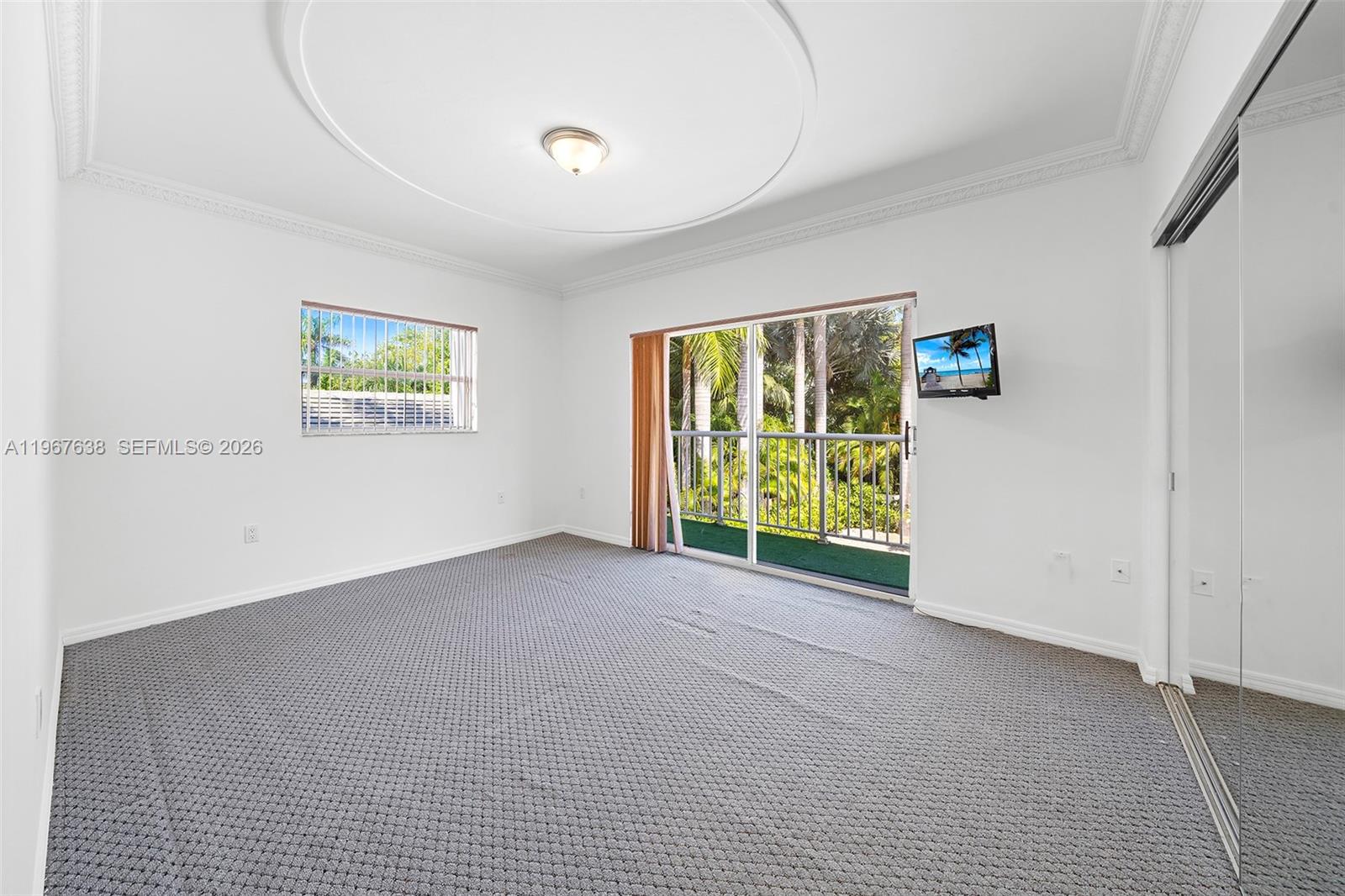 465 Golden Bch Dr Golden Beach, FL 33160