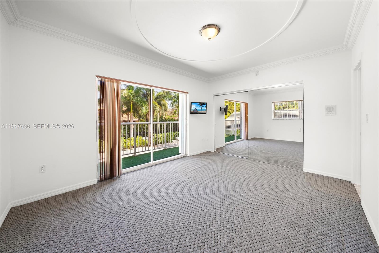 465 Golden Bch Dr Golden Beach, FL 33160