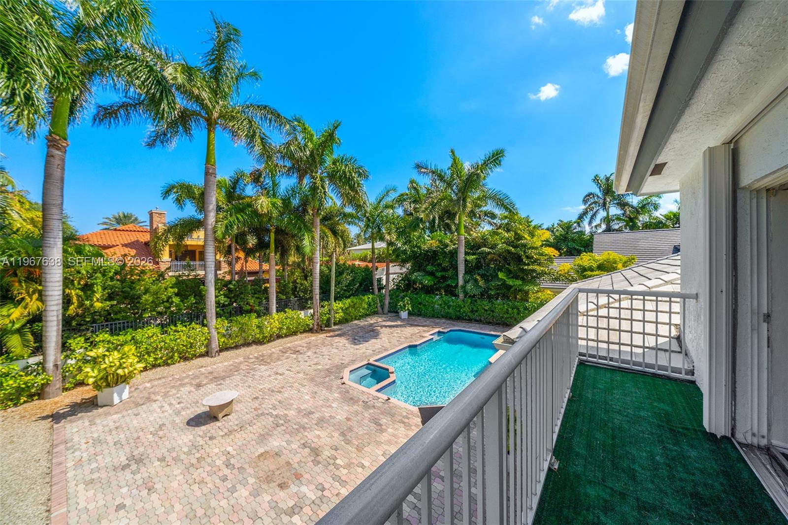 465 Golden Bch Dr Golden Beach, FL 33160