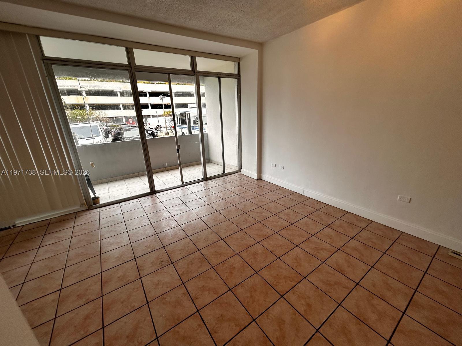 7545 E Treasure Dr #1A North Bay Village, FL 33141