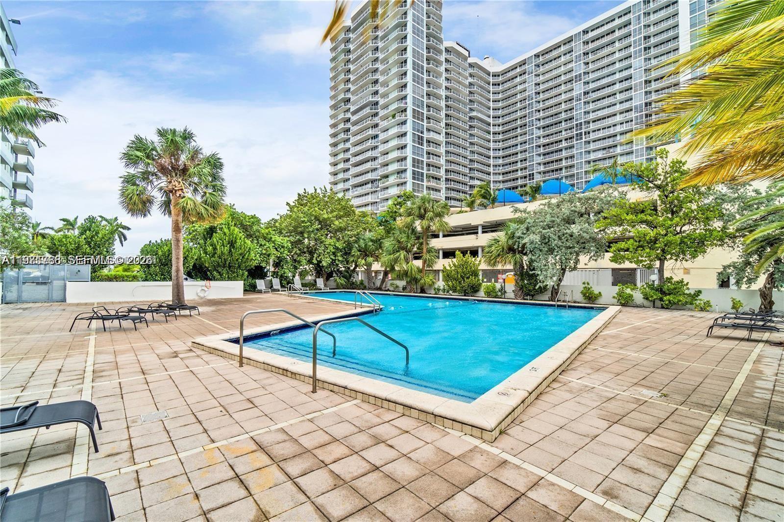 7545 E Treasure Dr #1A North Bay Village, FL 33141