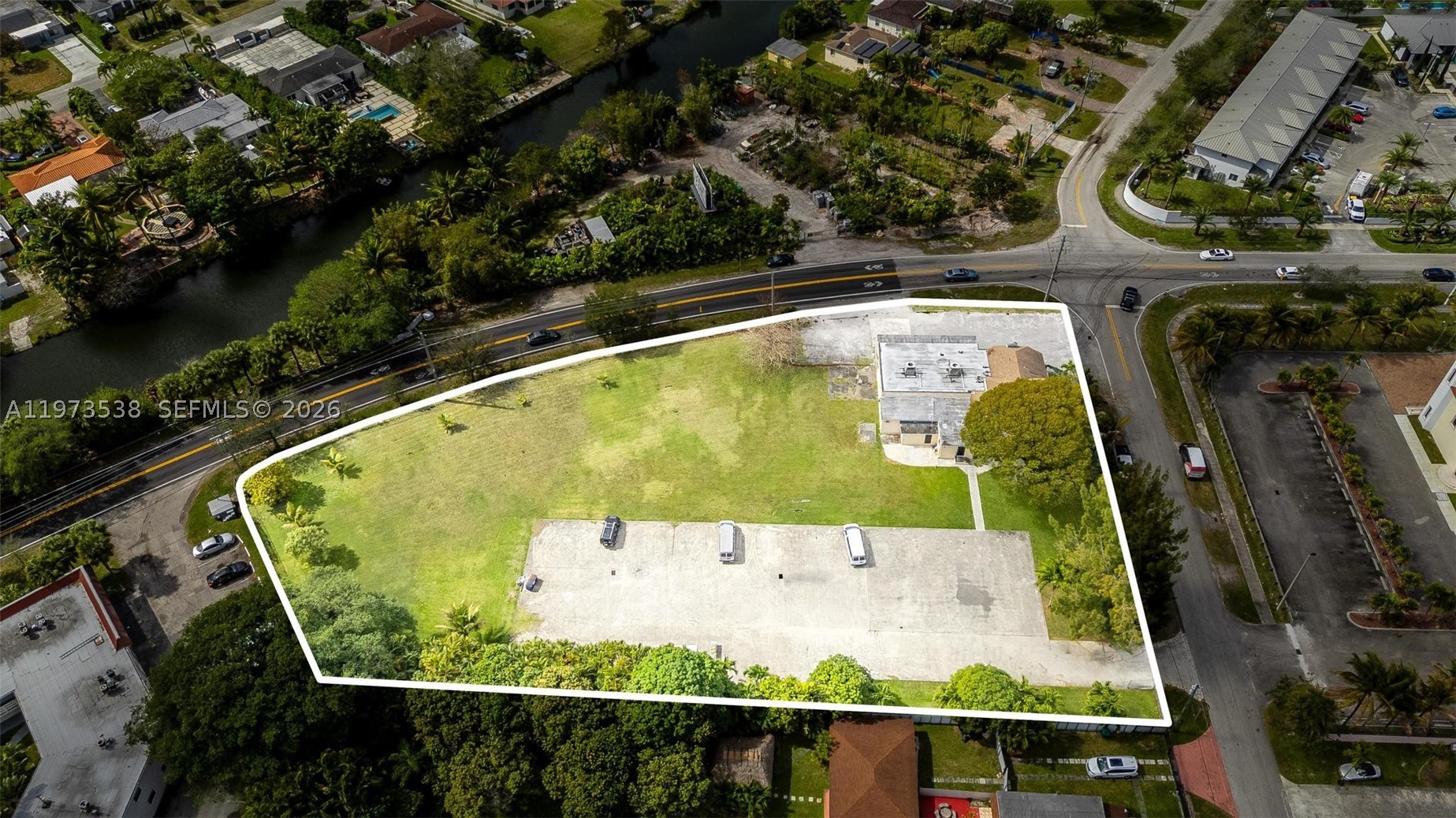 15343 NW 2nd Ave Miami, FL 33169