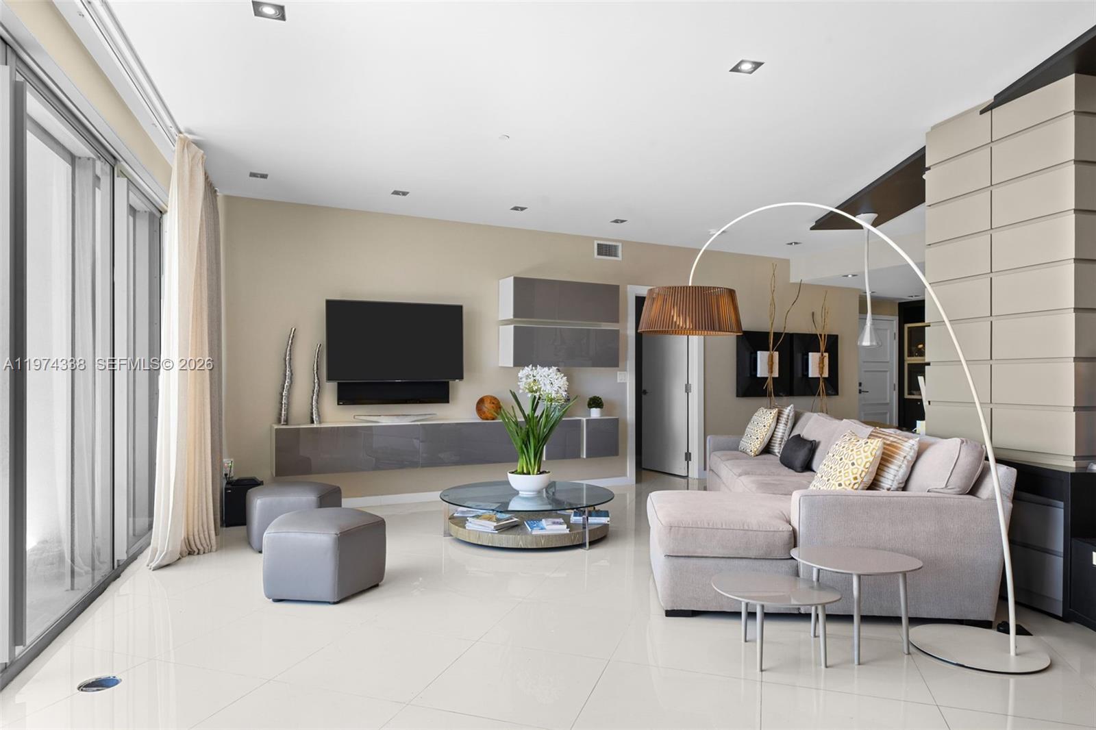 9601 Collins Ave #1208 Bal Harbour, FL 33154