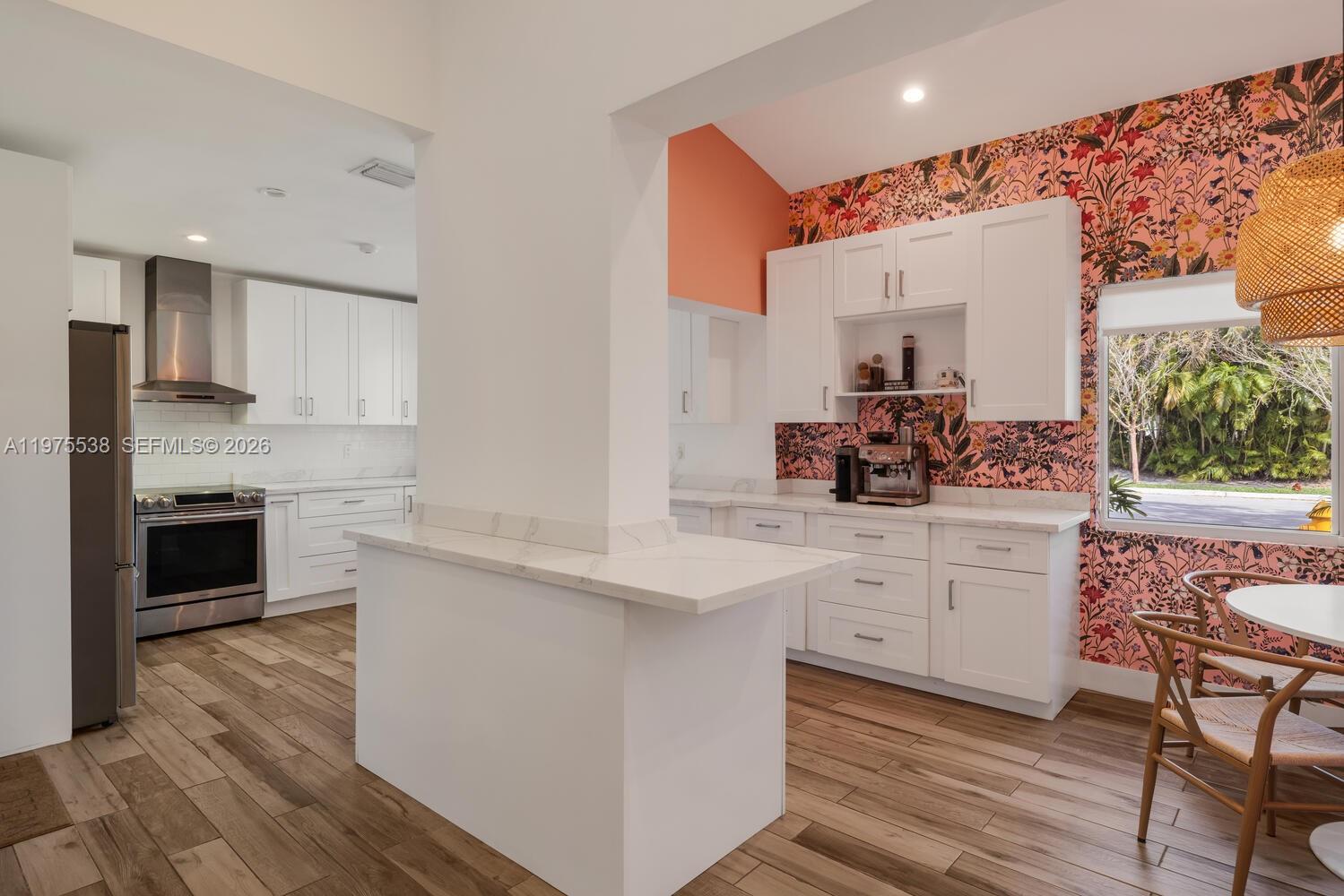 7630 NE 8th Ave Miami, FL 33138