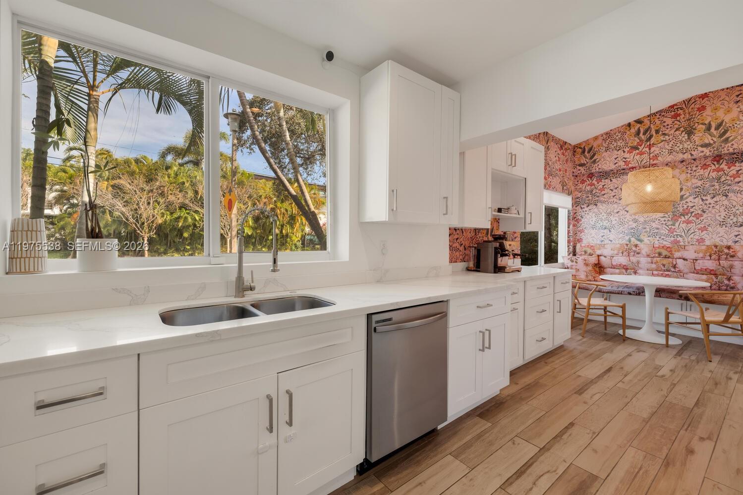 7630 NE 8th Ave Miami, FL 33138