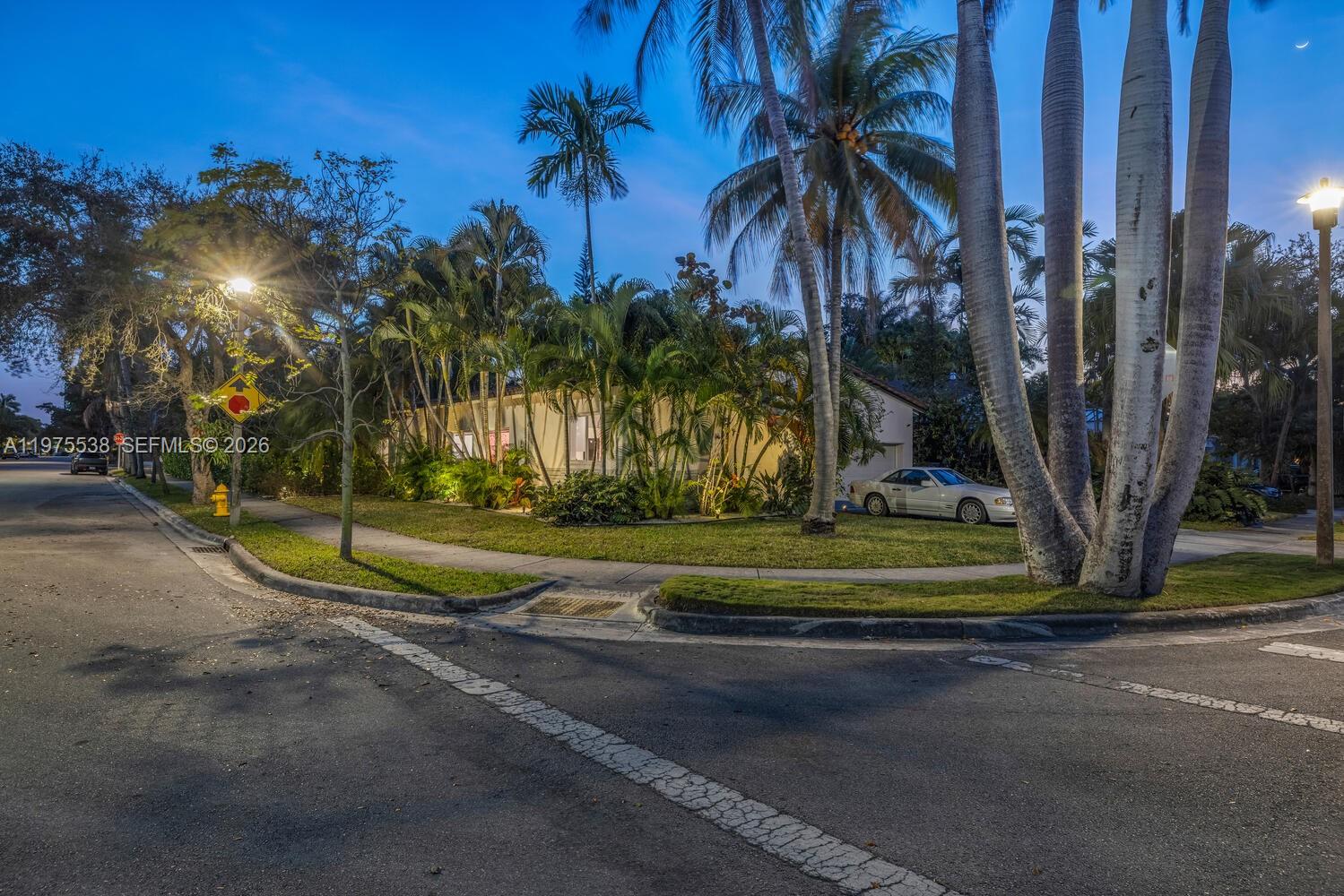 7630 NE 8th Ave Miami, FL 33138