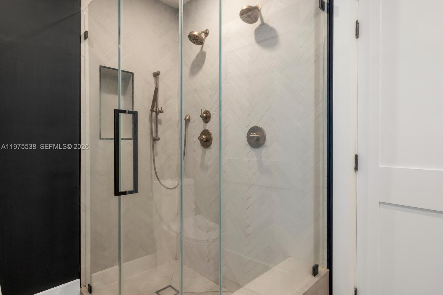 7630 NE 8th Ave Miami, FL 33138