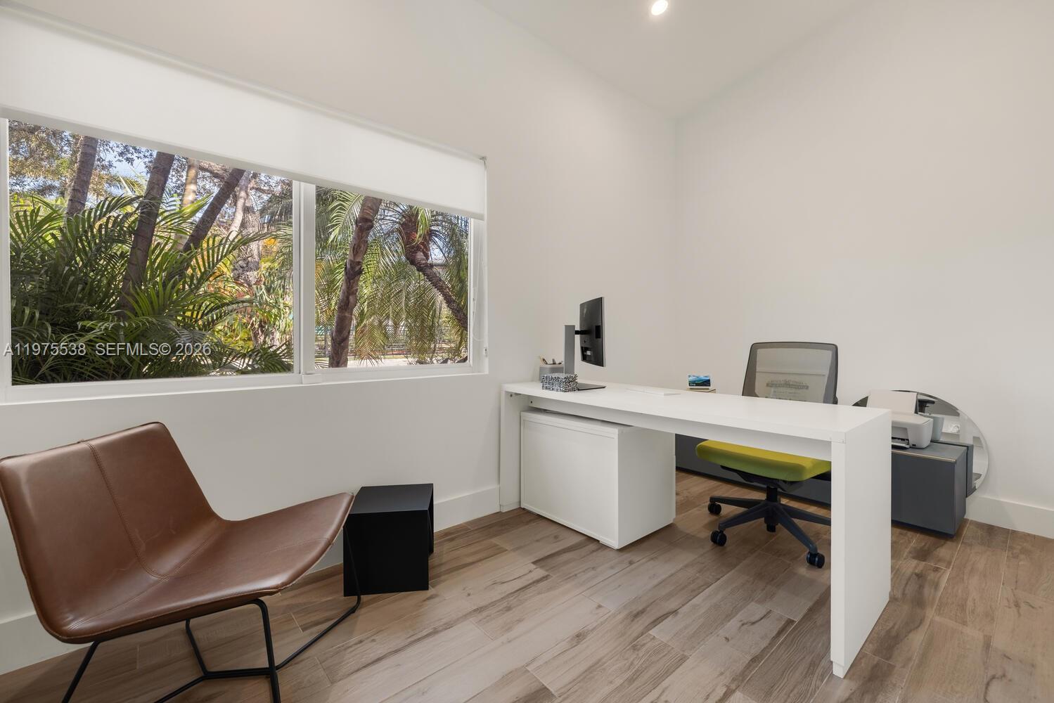 7630 NE 8th Ave Miami, FL 33138