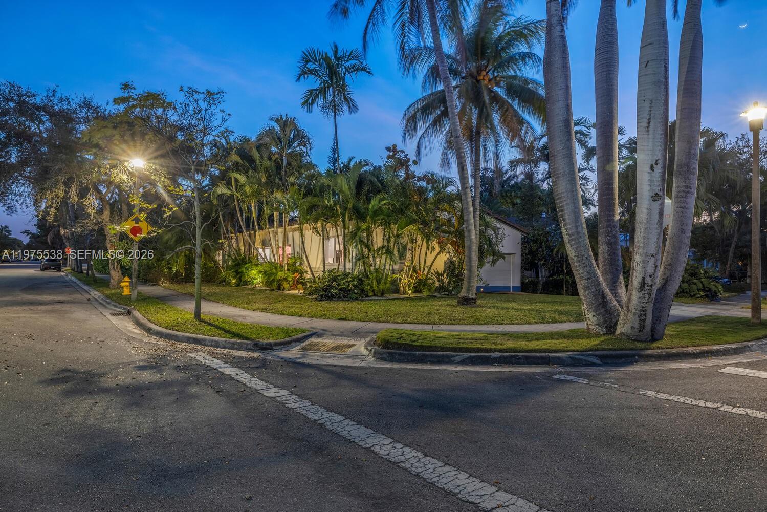 7630 NE 8th Ave Miami, FL 33138