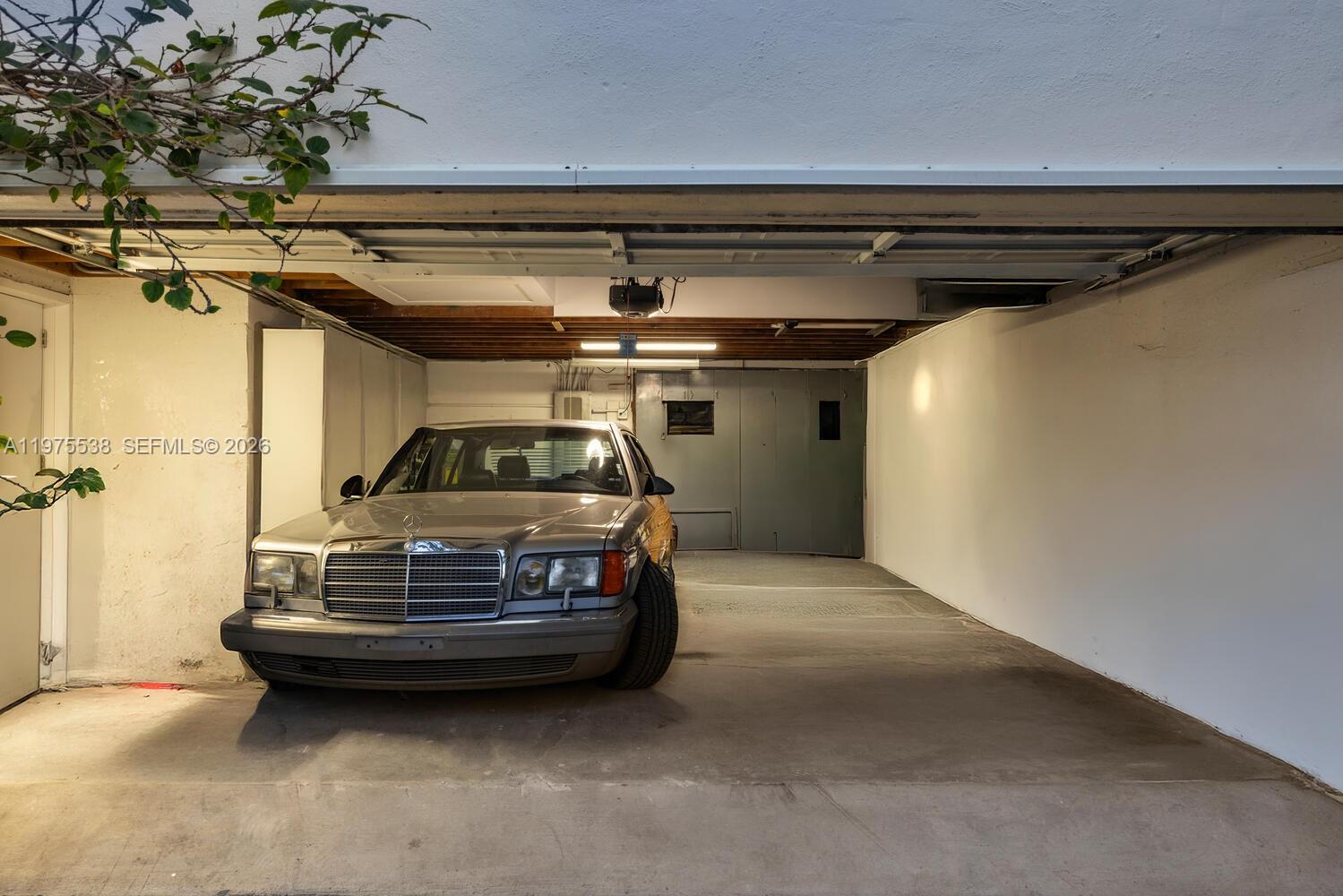 7630 NE 8th Ave Miami, FL 33138