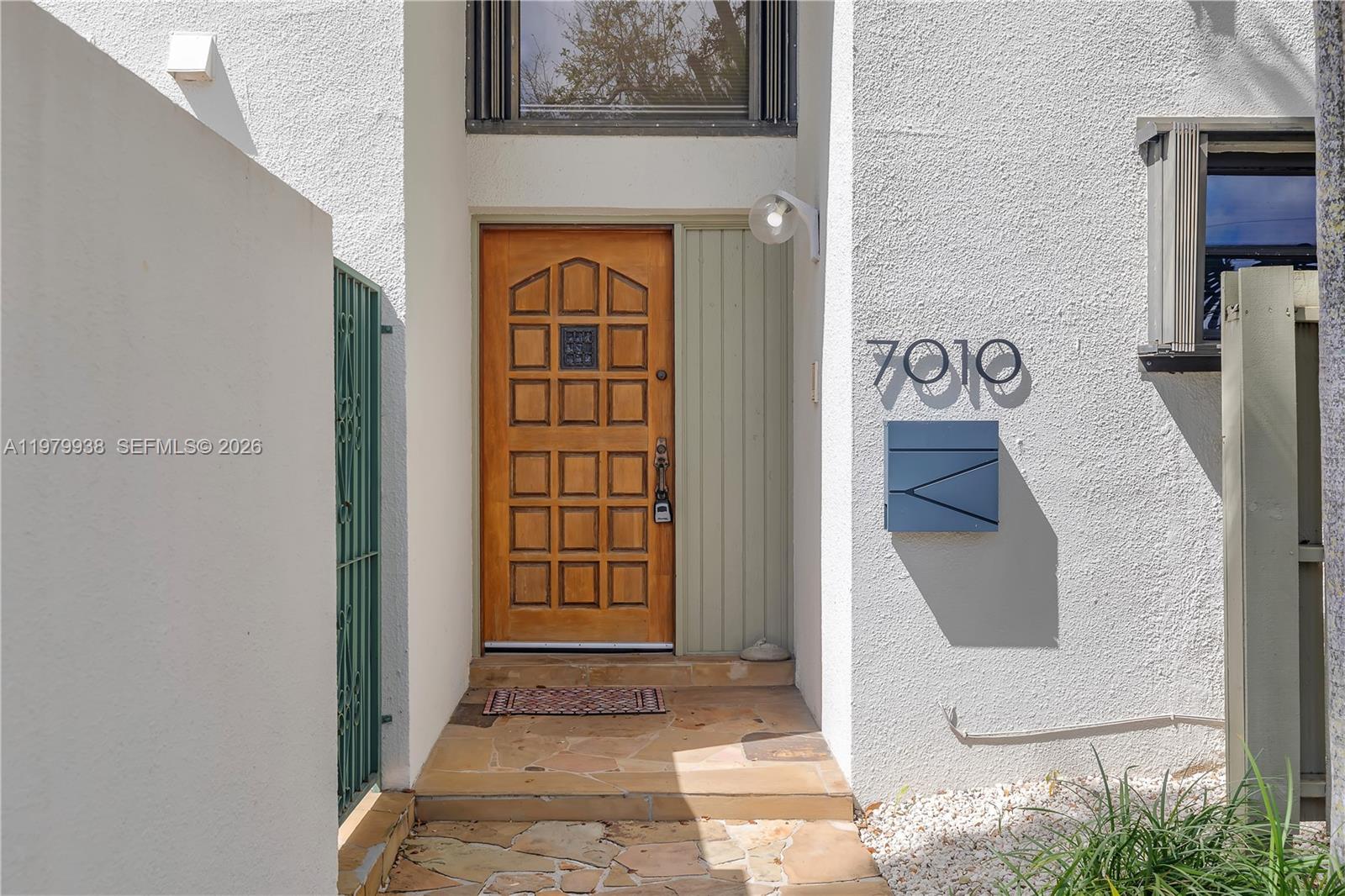 7010 SW 66th Ave #25 South Miami, FL 33143