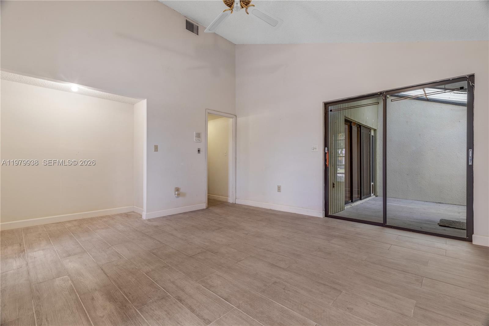 7010 SW 66th Ave #25 South Miami, FL 33143