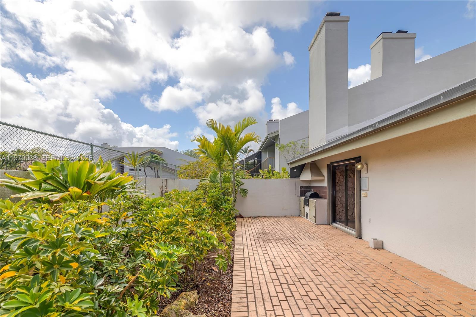 7010 SW 66th Ave #25 South Miami, FL 33143