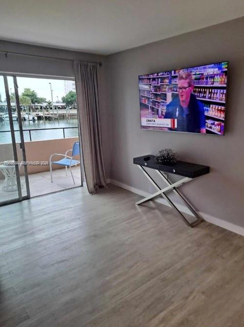 220 Kings Pt Dr #106 Sunny Isles Beach, FL 33160