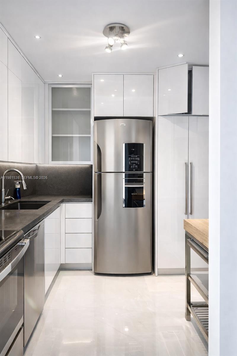 3731 N Country Clb Dr #622