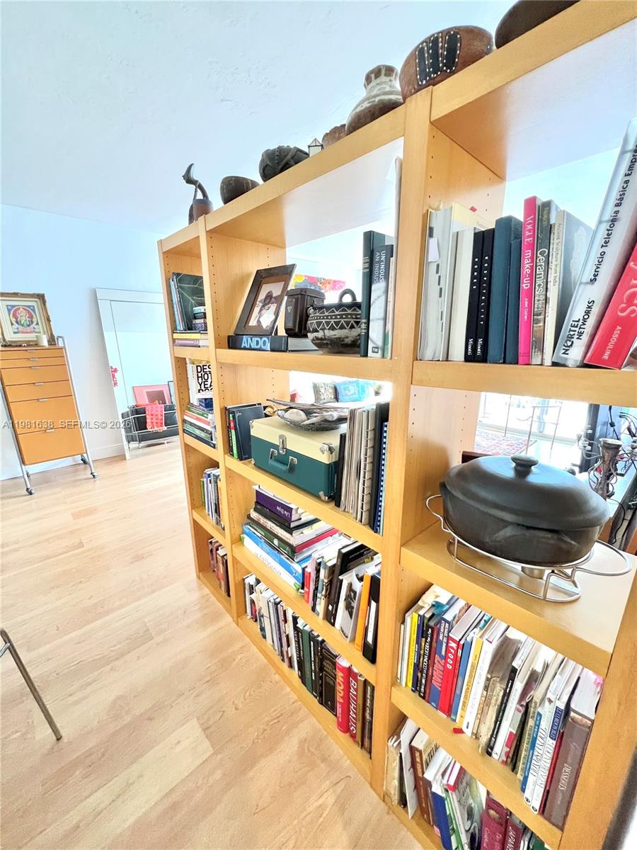 10350 W Bay Hbr Dr #7N Bay Harbor Islands, FL 33154