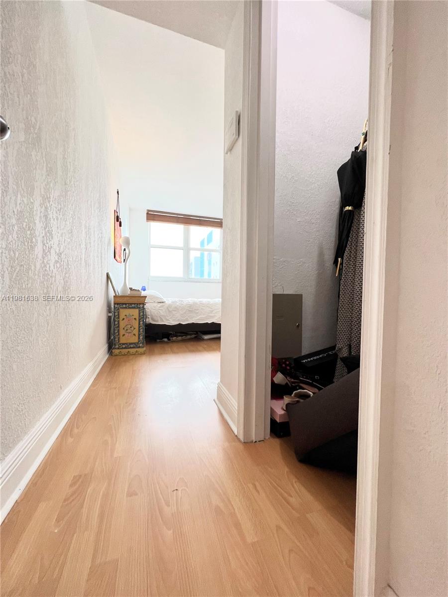 10350 W Bay Hbr Dr #7N Bay Harbor Islands, FL 33154