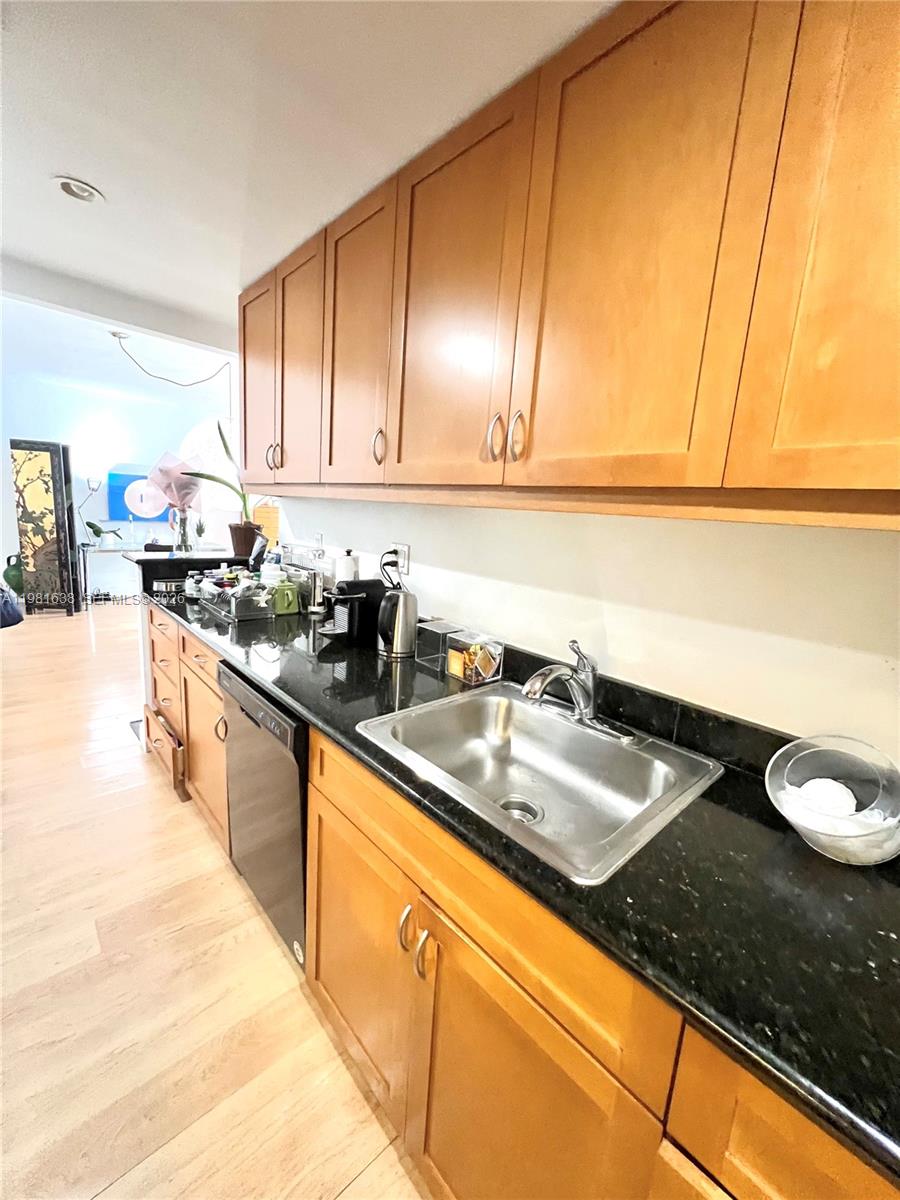 10350 W Bay Hbr Dr #7N Bay Harbor Islands, FL 33154